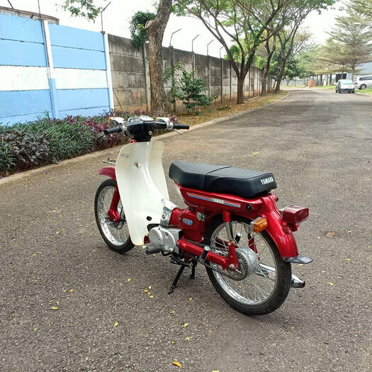 Yamaha v75 Restored by Guus Motorworks